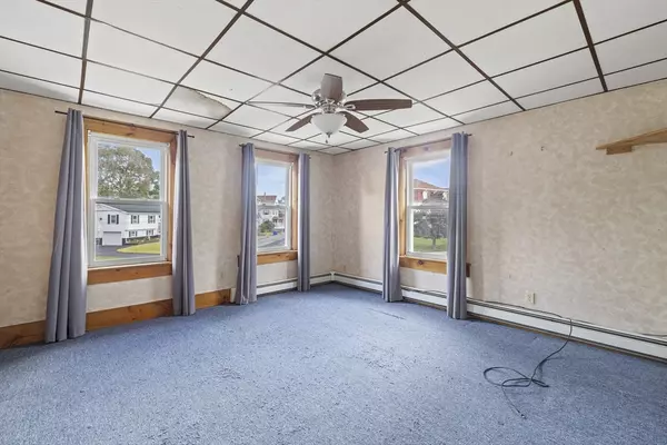 Taunton, MA 02780,26 Kilmer Avenue