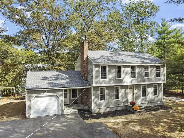 4 Gately Ave, Hudson, MA 01749