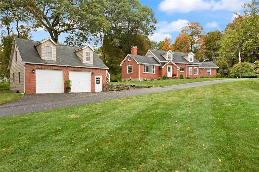 27 Burley Farm Rd, Danvers, MA 01923