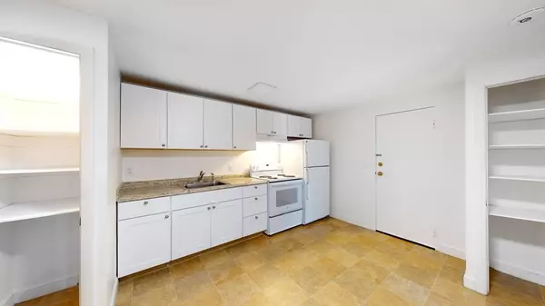 Melrose, MA 02176,175 W. Wyoming Ave. #40