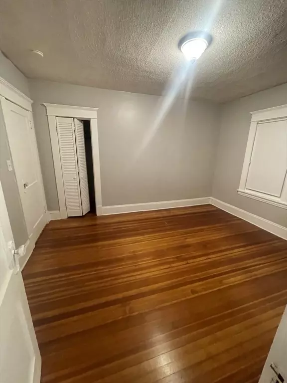 Springfield, MA 01108,49 Rittenhouse Terrace #1
