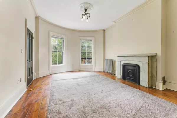 Springfield, MA 01105,33 Mattoon St #2