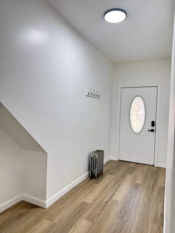 Taunton, MA 02780,18 Spring St