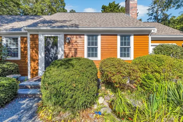 Brewster, MA 02631,171 Timberlane Dr