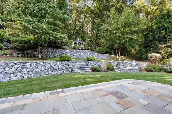 Lexington, MA 02421,143 Lincoln Street