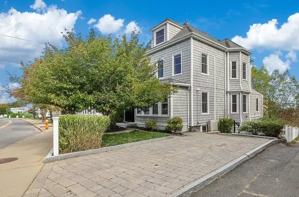 Winthrop, MA 02152,339 Winthrop St