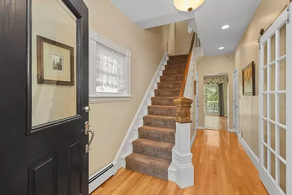 Winthrop, MA 02152,339 Winthrop St