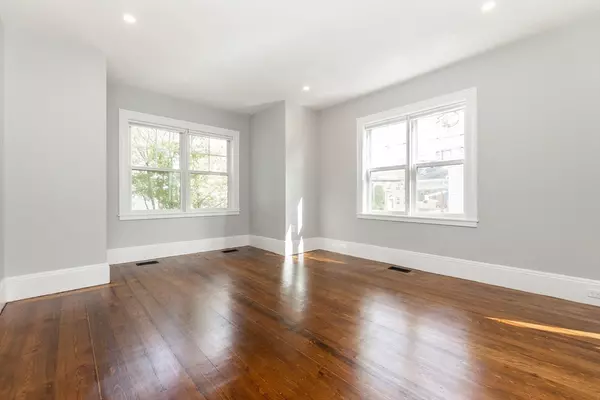 Watertown, MA 02472,55 Phillips St. #55