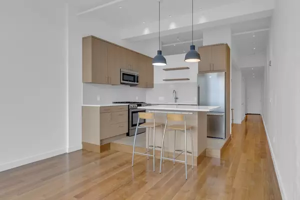 Boston, MA 02118,70-72 Northampton St. #502