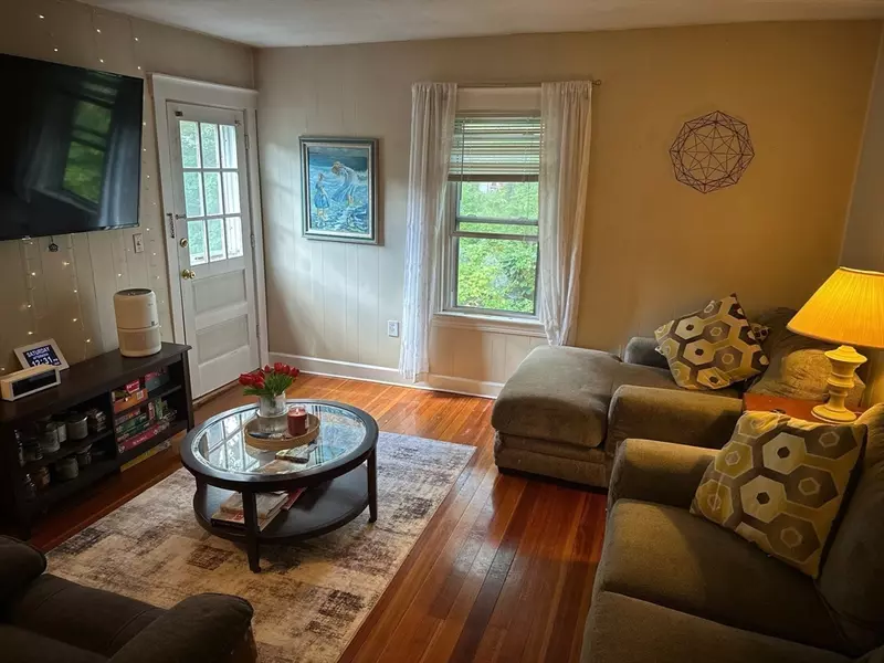 39 Davis Ave #2, Norwood, MA 02062