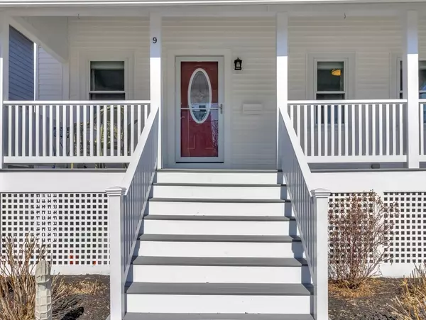 Hull, MA 02045,9 C St