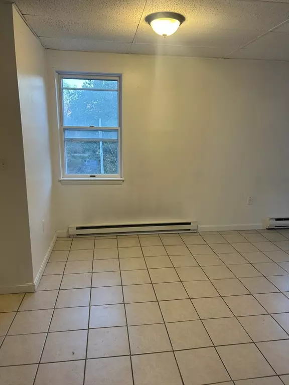 Winchendon, MA 01475,30 Whitney St #3D