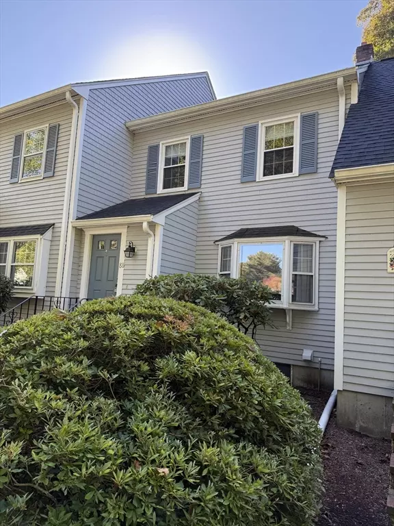 Easton, MA 02375,88 Village St #88
