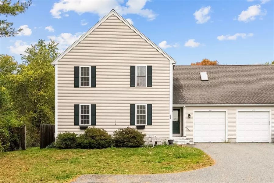 228 Summer St #228, Rockland, MA 02370