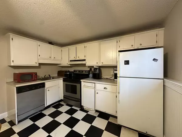 Dennis, MA 02660,432 Old Chatham Road #103