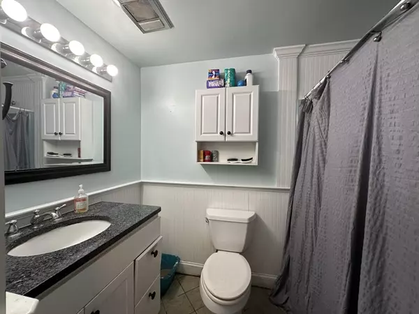 Dennis, MA 02660,432 Old Chatham Road #103