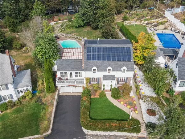 Medford, MA 02155,12 Powder House Road Ext