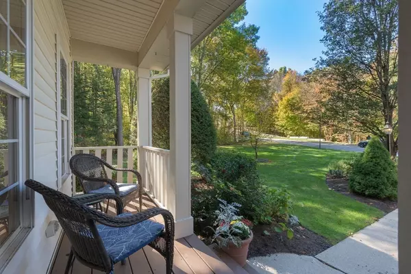 Milford, MA 01757,54 Village Cir #54