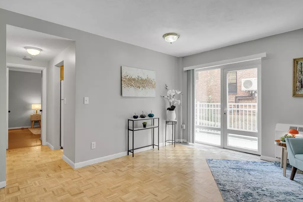 Brookline, MA 02446,100 Marion #11