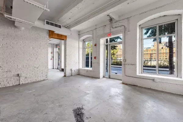 Boston, MA 02210,21 A Wormwood #A