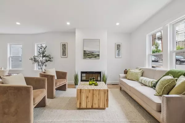 Boston, MA 02135,32-34 Larch