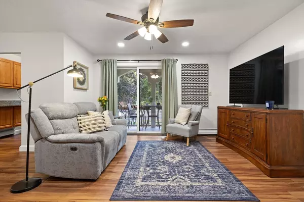 Stoneham, MA 02180,120 Fellsview Ter #124
