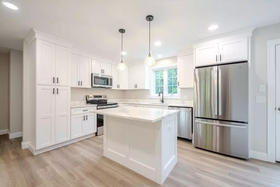 33 Tainter Hill Rd #33B, Millbury, MA 01527