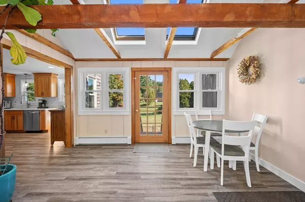 Kensington, NH 03833,152 Amesbury