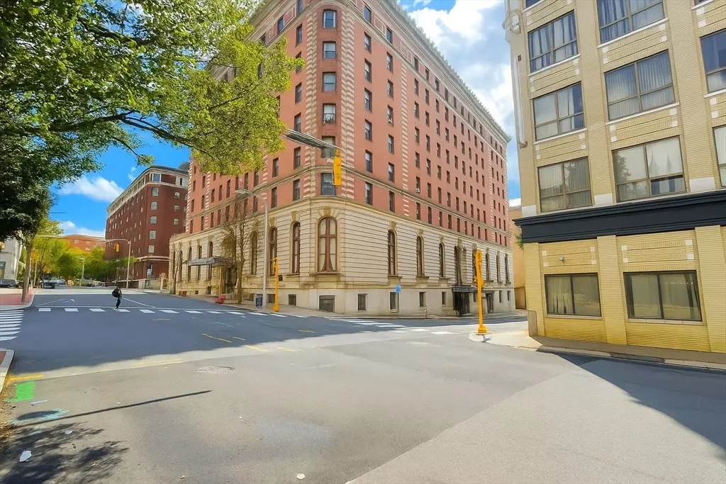 Springfield, MA 01103,140 Chestnut St #709