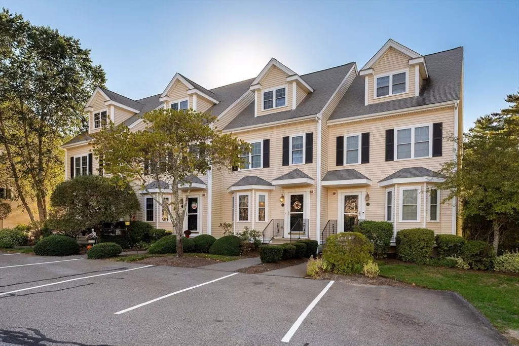 Carver, MA 02330,38 Copper Lantern Ln #38