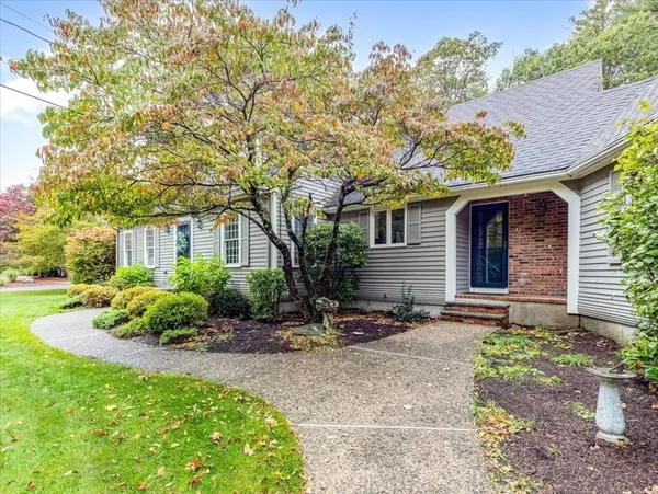 Walpole, MA 02081,74 Granite St