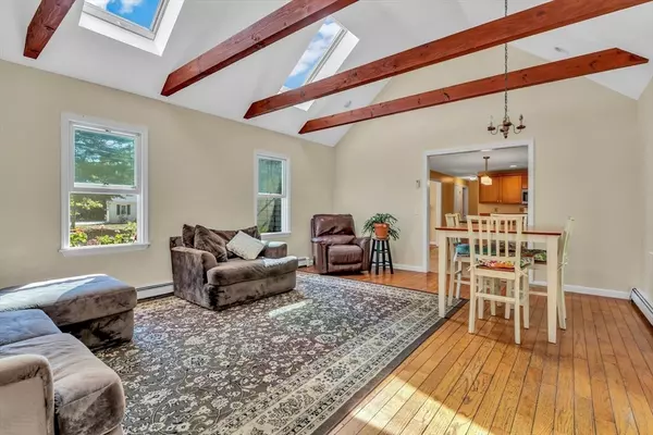 Barnstable, MA 02635,80 Curlew Way