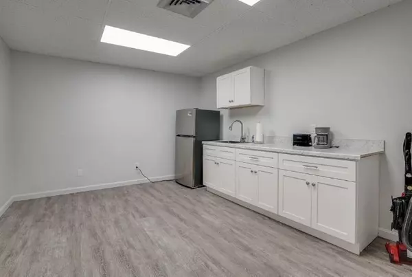 Amesbury, MA 01913,38-40 Market #1