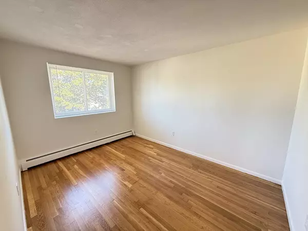 Everett, MA 02149,154 Main Street #32
