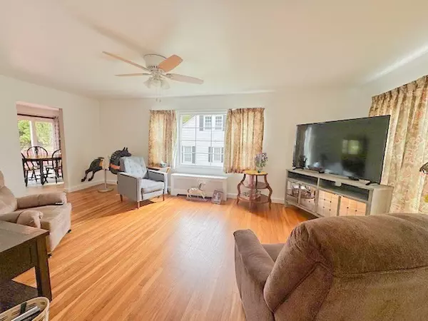 Pittsfield, MA 01201,122 Allengate Ave