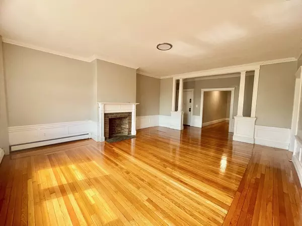 Boston, MA 02135,1653 Commonwealth Ave #3