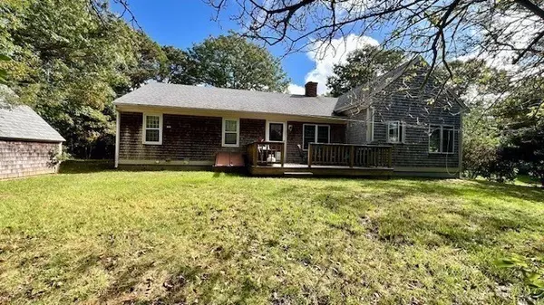 Brewster, MA 02631,16 Commons Way