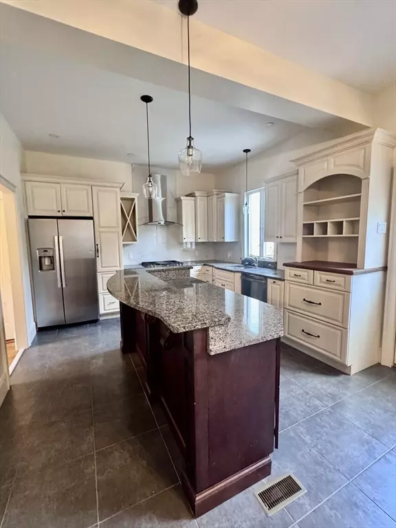 Boston, MA 02131,14-16 Whitford #14