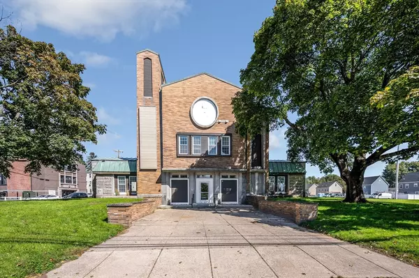 241 W Sixth #102, Lowell, MA 01850