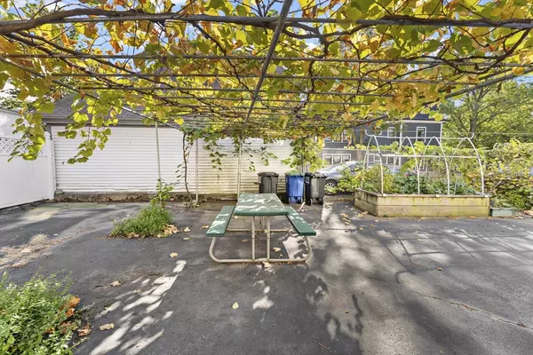 Somerville, MA 02143,70 Highland Ave