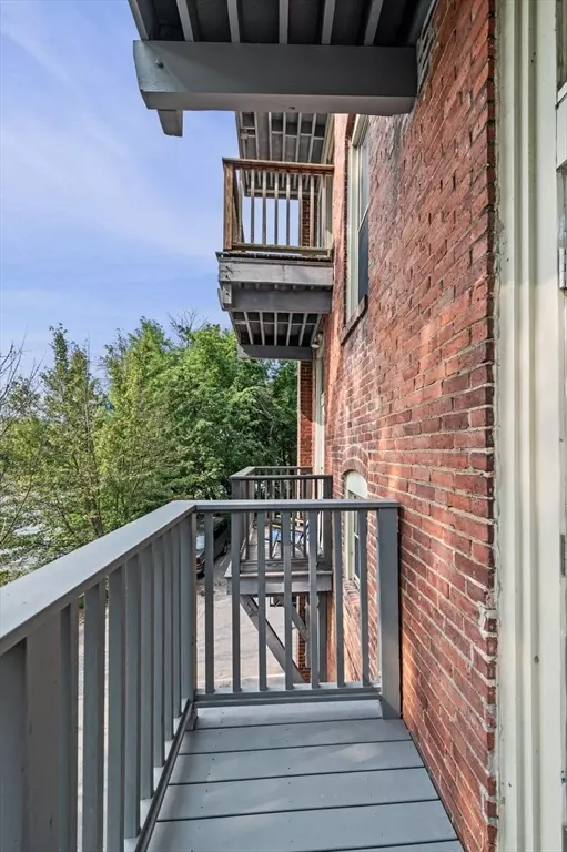Haverhill, MA 01832,72 River Street #4