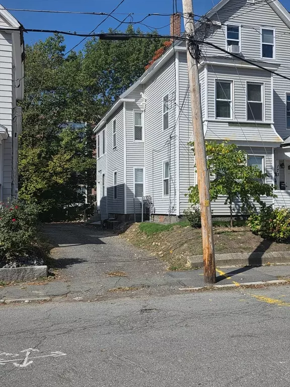 Fitchburg, MA 01420,173 Myrtle Ave #2