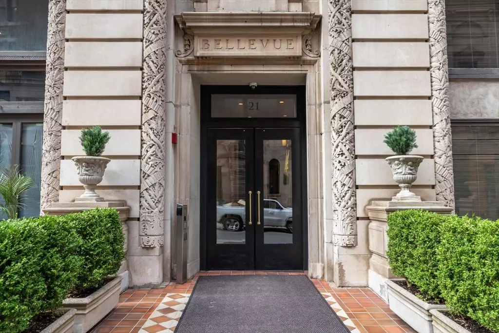 Boston, MA 02108,21 Beacon #6T