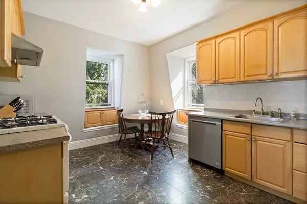 Malden, MA 02148,20 Rockland Ave #3