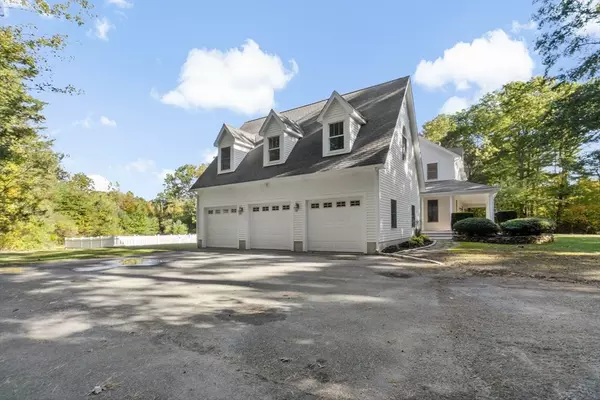 Rehoboth, MA 02769,7 Brayton Woods Drive