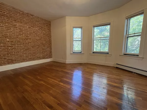 248 Brookline Street #3, Cambridge, MA 02139