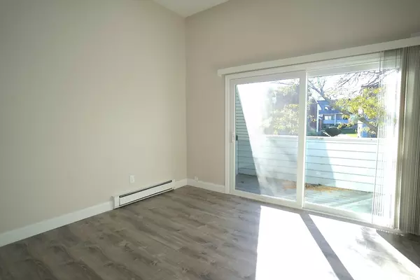 56 Presidential Dr #6, Quincy, MA 02169