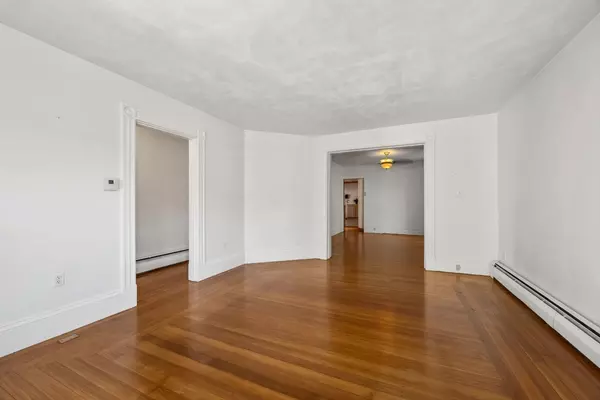 Winthrop, MA 02152,123 Hermon St