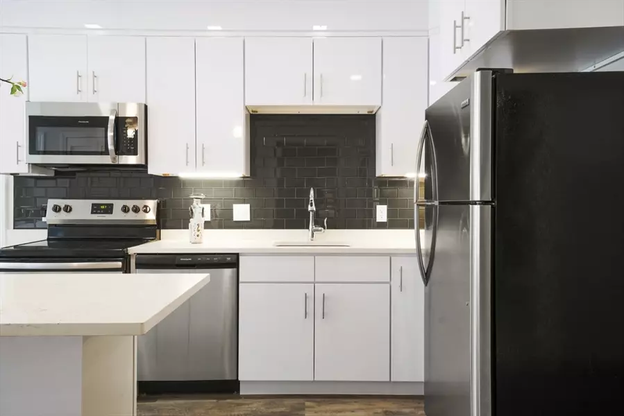 10 Essex #501, Cambridge, MA 02139