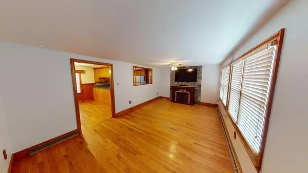 Methuen, MA 01844,32 Morrison Ct